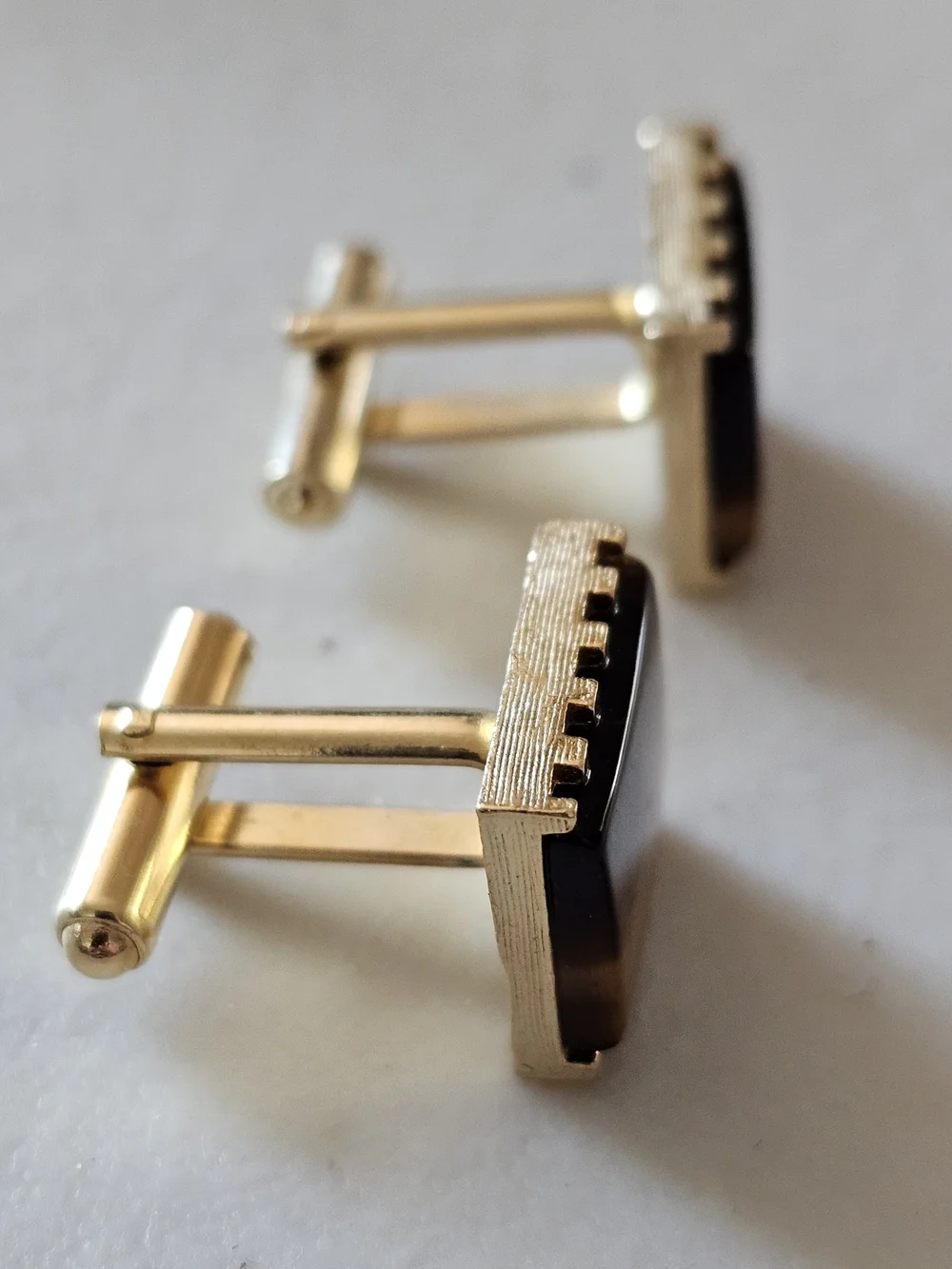 Vintage 1970s Men’s Tiger’s Eye Gold Tone Cufflinks Square Mid-Century